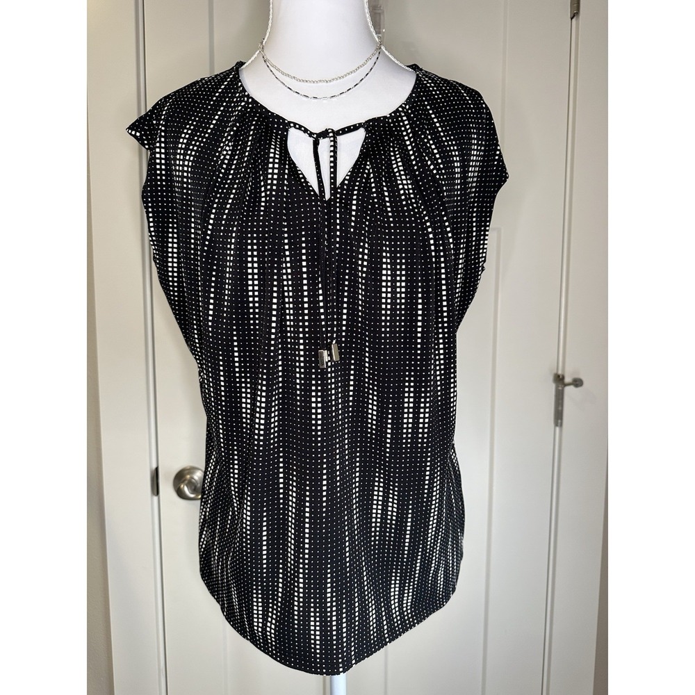 Liz Claiborne Petite PM Blouse Black White Dot Print Keyhole Tie Neck Stretch